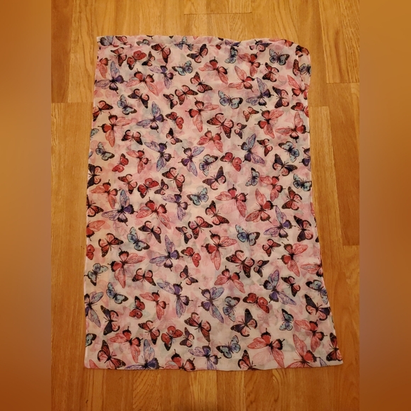 Butterfly Print Women's Scarf Wrap - Picture 5 of 7